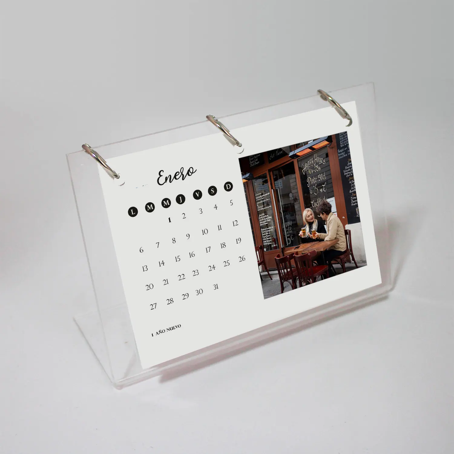 Calendario acrílico de escritorio con fotografías personalizadas, del catálogo de Zares